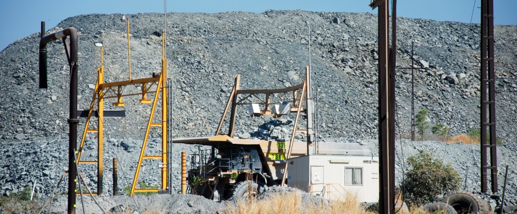 Source: Kakadu National Park uranium mining by Alberto Otero García, taken on August 7, 2009.   Creative common license: Attribution 2.0 Generic (CC BY 2.0)  