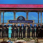https://www.flickr.com/photos/koreanet/4348160442/in/photolist-7CesBu-7CaBZe-7aqJmZ-uXL5MV-nx3NY4-7aqA8a-7aqHua-7aqAVz-7aqGG4-7BZD6U-nfyJrh-nwN9V7-ntehmY-nv198y-pqhPFp-pKXUzr-nx4mUk-ee7Ujj-9kJupV-7ahSTA-7ahRPm-7adXji-7ahTsE-7ahQpf-7ae2HD-7adVak-7ahPa7-7ahNSS-7ahQz1-7adXRr-7ahPtS-7adXwH-7adWbH-7adY42-7ahLyQ-7adUF8-7adYAa-7ae1rg-7ahRAG-7ahKcN-7ahTDN-7adWsD-7ahRoE-7adWMB-7ahHRY-7ahQUu-7adVqt-7ae1LB-7adYSr-7wPHAx